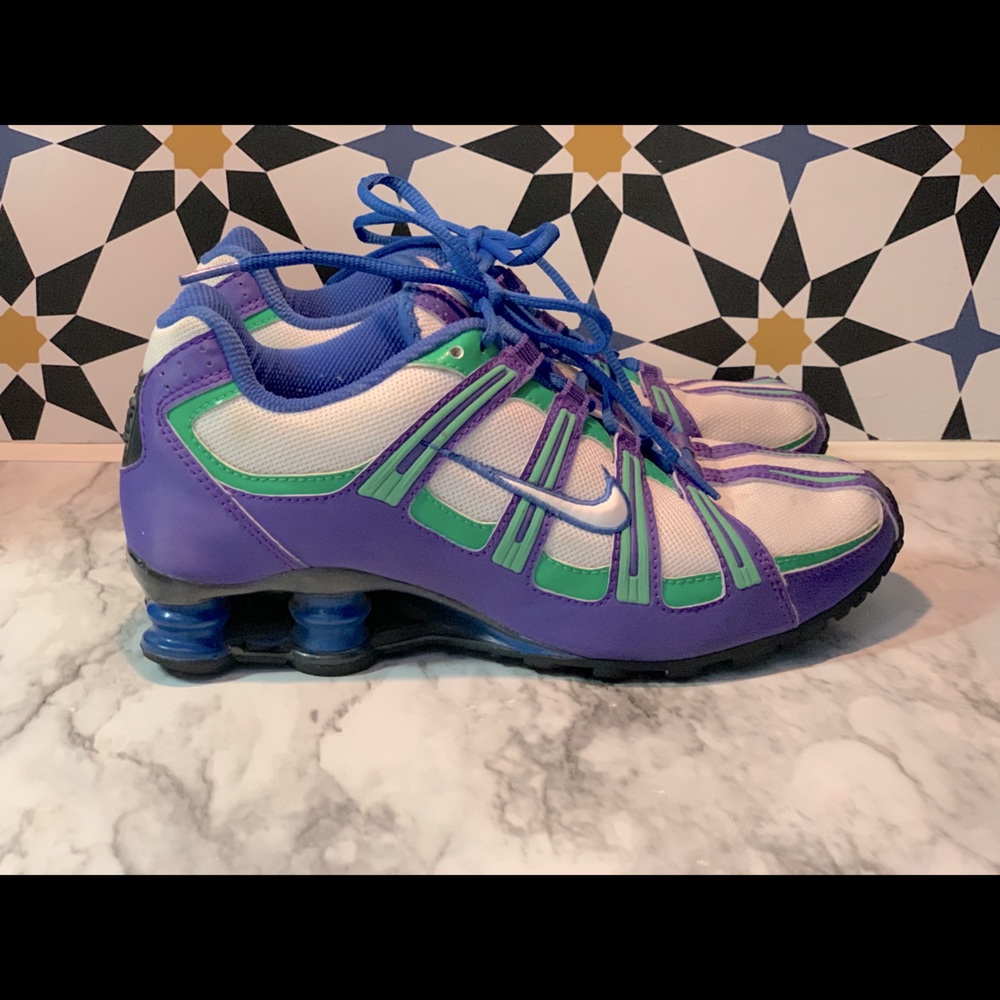 Women’s Nike ID Shox